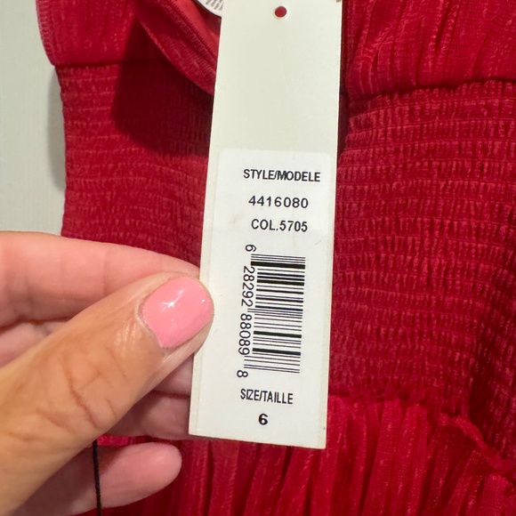 Monique Lhuillier - Picture 2 of 5